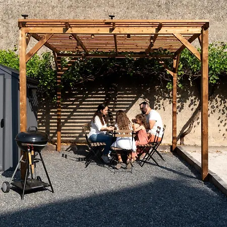 6 Pers Salle De Jeux & Petanque