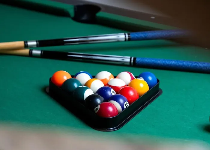 6 Pers Salle De Jeux & Petanque Cuq (Tarn)