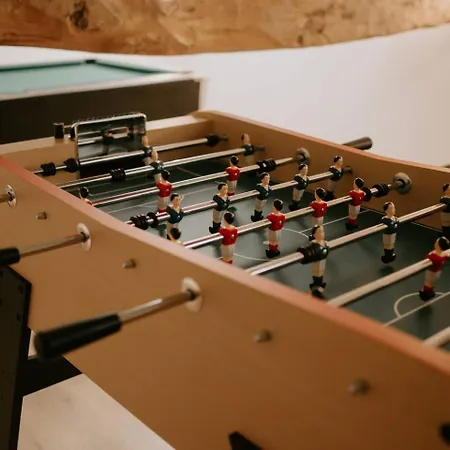 Avec Salle De Jeux 6 Personnes