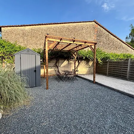 6 Pers Salle De Jeux & Petanque *