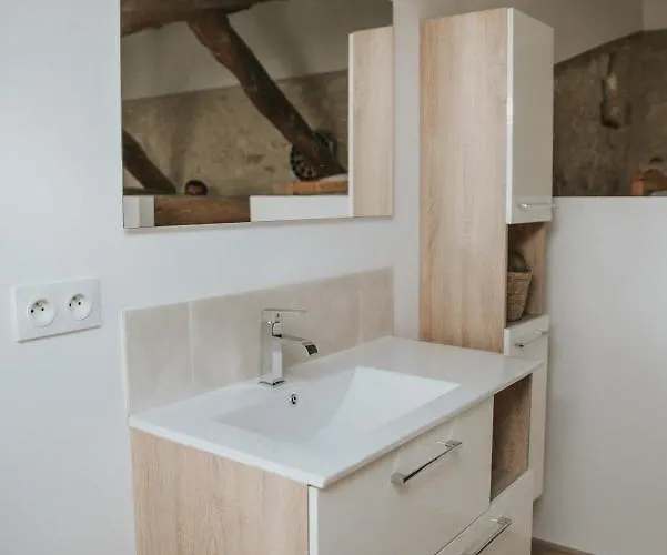 6 Pers Salle De Jeux & Petanque Nyaraló Cuq (Tarn)